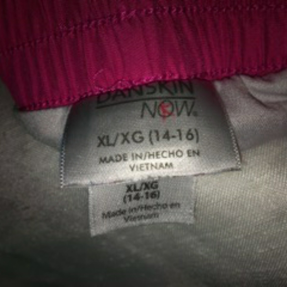 Shorts - Picture 2 of 4